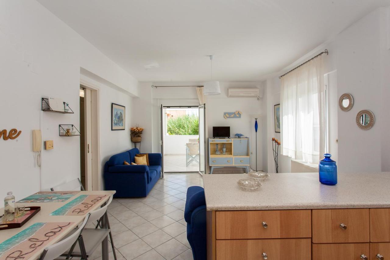 Water Lily Apartment By The Sea Rethymno  Exterior photo