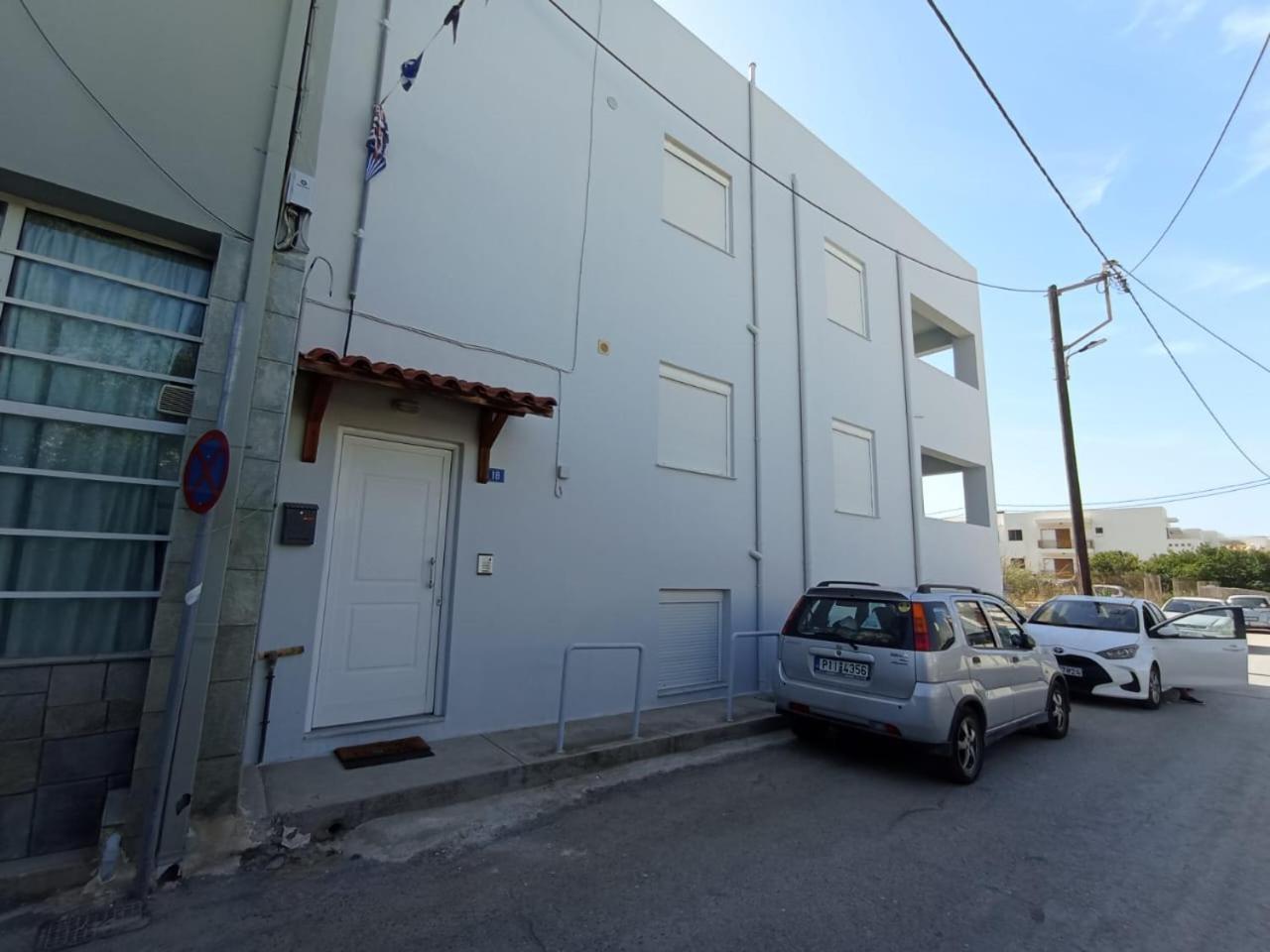 Water Lily Apartment By The Sea Rethymno  Room photo